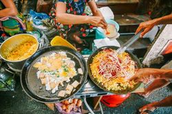 Trở về tuổi thơ qua những trang sách