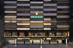 Đến hoàng gia cũng trầy trật để mua đồng hồ Rolex ở Dubai