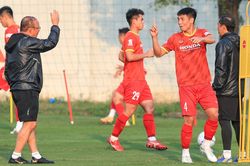 Thái Lan gọi, đội tuyển Việt Nam sẽ trả lời