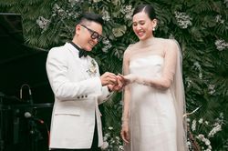 Hoa hậu Dương Mỹ Linh nói lời thề ước cùng chồng hơn 11 tuổi trong tiệc cưới