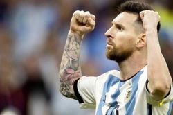 Argentina vs Croatia: Messi thoát khỏi cái bóng của Maradona như thế nào?