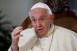 Vatican muốn tổ chức đàm phán về Ukraine, Nga đòi xin lỗi