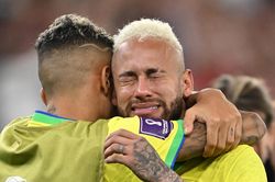 Người ơi, ở lại!
