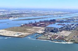 Cận cảnh cảng Rotterdam lớn nhất châu Âu - nơi vừa diễn ra buổi làm việc của Thủ tướng Phạm Minh Chính