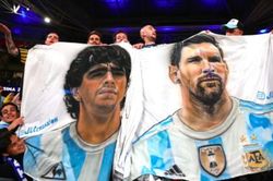 Messi san bằng kỷ lục của Maradona