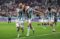 Messi đưa Argentina vào chung kết World Cup
