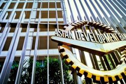 ADB hạ dự báo tăng trưởng kinh tế của Việt Nam năm 2023 xuống còn 6,3%