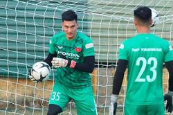 Thầy Park gạch tên 4 tuyển thủ