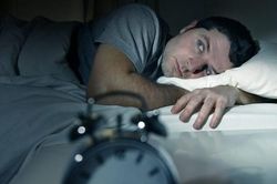 Chuyên gia chỉ ra 'giấc ngủ rác' khiến bạn ngủ nhiều hơn 8 tiếng/ngày mà vẫn mệt mỏi