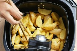 Những điều nên và không nên khi dùng nồi chiên không dầu
