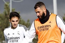Benzema trở lại