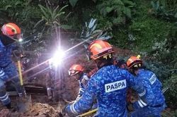 Vụ lở đất ở Malaysia: Ít nhất 2 người thiệt mạng, 51 người mất tích