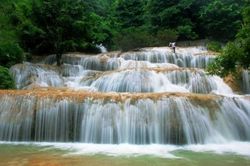 Check-in cùng vẻ đẹp hoang dã của thác Mây (Thanh Hóa)