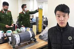 Mang pháo hoa tự chế nổ trước cửa nhà chơi, 1 nam thanh niên bị bắt