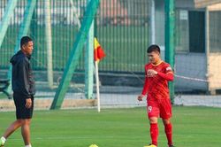 Quang Hải chủ động xin Pau FC về nước, muốn vô địch để tri ân HLV Park