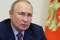 Tổng thống Nga xem xét khả năng tiếp tục chiến dịch quân sự; Ukraine nói 'không có chủ đề thảo luận' với Moscow