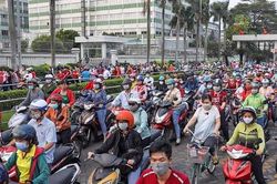Thưởng Tết: Có chỗ 100 triệu, nơi chỉ 50.000 đồng