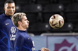 'Griezmann có thể là kẻ hủy hoại bữa tiệc của Messi'