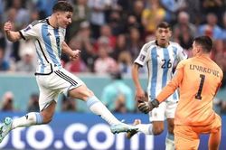 HLV Park Hang Seo cho tuyển thủ Việt Nam xem chung kết World Cup