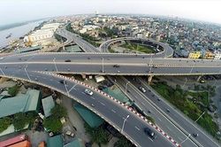 Hơn 700 nghìn tỷ đồng vốn đầu tư công trong 2023: Động lực hay sức ép?