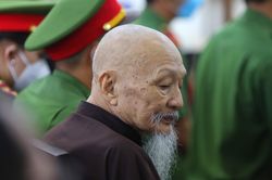 Ông Lê Tùng Vân xin hoãn thi hành án vì tuổi cao, sức yếu