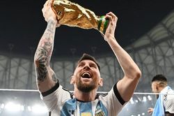 Messi vượt mặt Ronaldo trên mạng xã hội