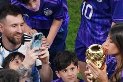 Messi yêu World Cup nhưng vẫn 'nghiện' vợ nhất