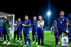 Trước giờ ra sân tại AFF Cup, ĐT Thái Lan nhận gáo nước lạnh từ báo chí nước nhà