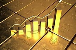 Giá vàng thế giới tăng mạnh, rút khoảng chênh với vàng trong nước còn gần 15 triệu đồng/lượng