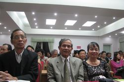 Cô giáo xứ Huế dạy toán làm thơ