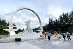 Khu tưởng niệm các chiến sỹ Gạc Ma - Địa chỉ đỏ giáo dục chủ quyền biển đảo