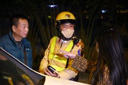 Công an Hà Nội làm rõ hành vi lăng mạ CSGT tại chốt đo nồng độ cồn