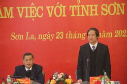 Bộ trưởng Nguyễn Kim Sơn: GD-ĐT Sơn La phát triển tốt nhưng còn nhiều thách thức