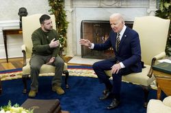 Điện Kremlin lên tiếng về cuộc gặp của hai ông Biden - Zelensky