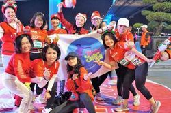 Người dân Hải Phòng náo nức xuống đường rèn luyện sức khỏe trong ngày hội Santa run