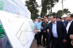 Xây dựng TP Hồ Chí Minh là đầu tàu phát triển