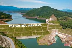 Đỉnh Giăng Màn mây phủ