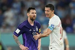 Lewandowski thừa nhận muốn thi đấu cùng Messi