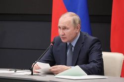 Ông Putin tuyên bố sẽ phá hủy hệ thống Patriot ở Ukraine