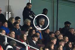 Arsene Wenger lần đầu tiên trở lại Arsenal sau 4 năm bị sa thải