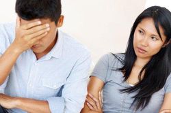 Vợ chồng tôi cãi nhau, chị gái nói một câu mà chúng tôi cúi mặt xấu hổ
