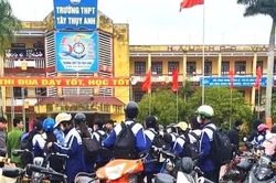 Nam sinh lớp 10 bị bạn học cùng trường dùng vật nhọn đâm trọng thương