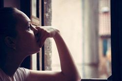 Người đàn ông dẫn theo con gái nhỏ đi 'xem mặt' cô gái trẻ chỉ sau ly hôn một tuần