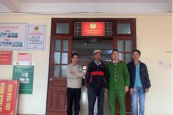 Người đàn ông bị lẫn, đi lạc 4 ngày được Công an giúp đỡ