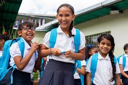 Dạy thêm mọc lên như nấm tại Venezuela