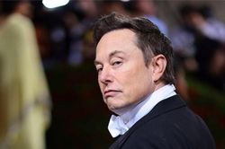 Ông Medvedev dự đoán Elon Musk sẽ trở thành tổng thống Mỹ
