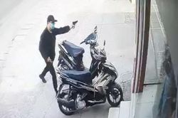 Đồng Nai: Truy bắt nam thanh niên xông vào ngân hàng cướp tiền