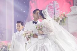 Phan Hiển giải đáp thắc mắc không thấy con gái Anna xuất hiện trong lễ cưới