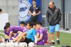 Tuyển Việt Nam đấu Singapore: Thầy Park làm điều đặc biệt