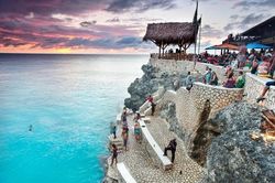 Cuba gia hạn nhiều ưu đãi thuế quan